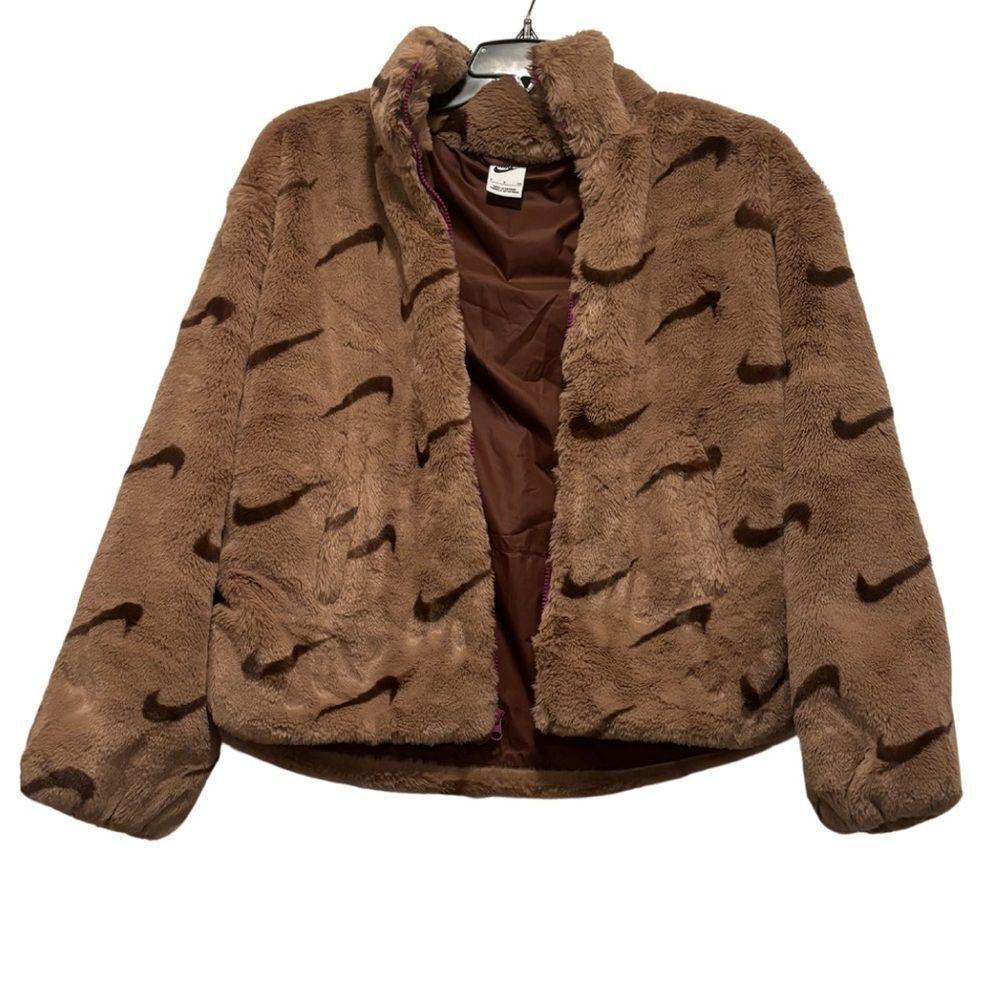 Nike Sportswear Plush Printed Faux Fur Jacket in Dk Driftwood Cacao Purple - Picture 5 of 11